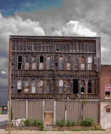 he brick facade on this cairo illinois building has fallen off