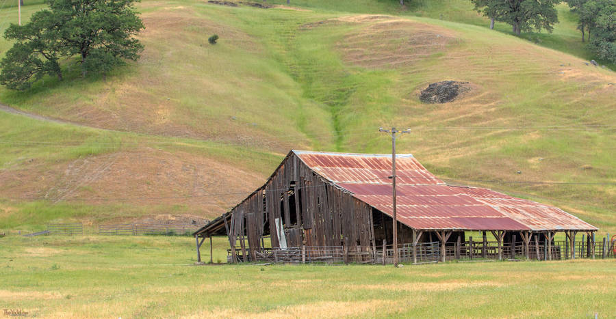 Round Valley Barn