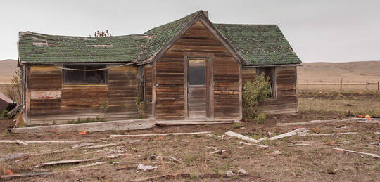 another abandoned house in Capa